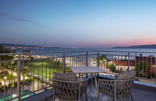 Canakkale Hotel | Elegant Doubletree by Hilton Canakkale with Oceanfront Views