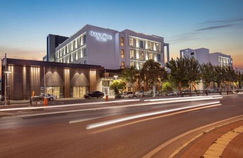 Canakkale Hotel | Elegant Doubletree by Hilton Canakkale with Oceanfront Views