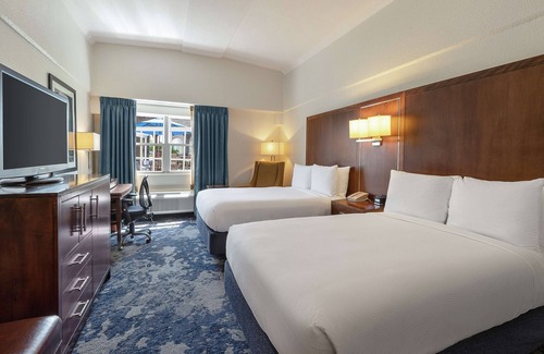 Hyannis Hotel | Enjoy Relaxing Stays at Doubletree by Hilton Cape Cod