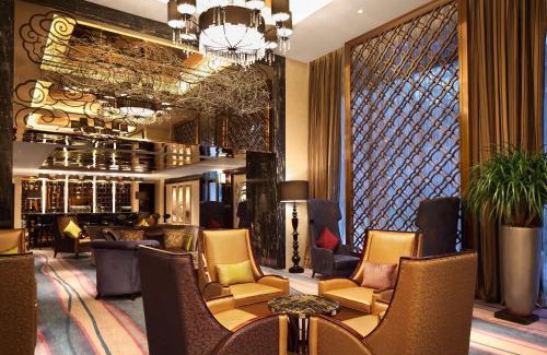 Taibai Hotel | Discover DoubleTree by Hilton Chongqing Wanzhou with Pool & Spa