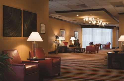 Mount Saint Joseph Hotel | Relax at DoubleTree by Hilton Cincinnati Airport, 4-Star Stay
