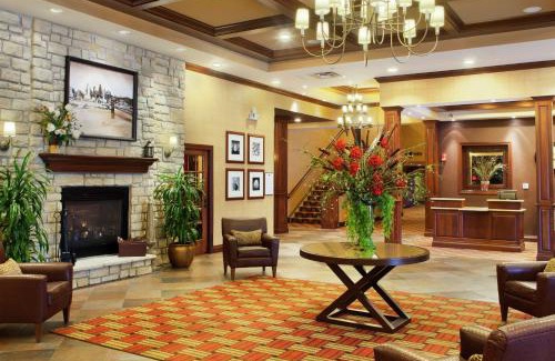Mount Saint Joseph Hotel | Discover DoubleTree by Hilton Cincinnati Airport's Amenities