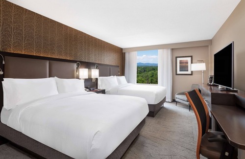 Belcaro Hotel | Relaxing Retreat at DoubleTree by Hilton Denver Cherry Creek