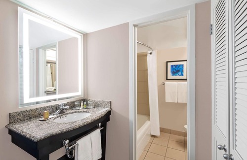 Belcaro Hotel | Relaxing Retreat at DoubleTree by Hilton Denver Cherry Creek