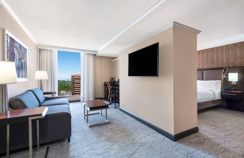 Belcaro Hotel | Relaxing Retreat at DoubleTree by Hilton Denver Cherry Creek