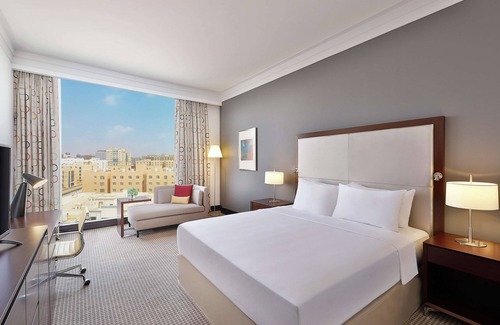 Al Sadd Hotel | Experience Comfort at DoubleTree by Hilton Doha - Al Sadd