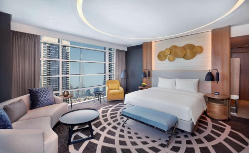 Downtown Dubai Hotel | Experience Comfort at DoubleTree by Hilton Dubai - Business Bay