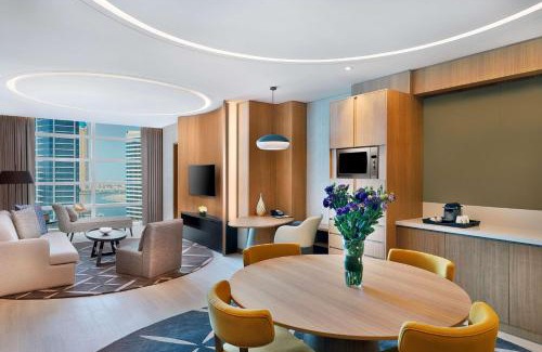 Downtown Dubai Hotel | Experience Comfort at DoubleTree by Hilton Dubai - Business Bay