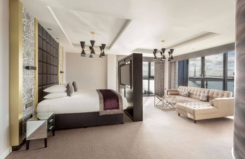 North Queensferry Hotel | Discover DoubleTree by Hilton Edinburgh Near Queensferry Crossing