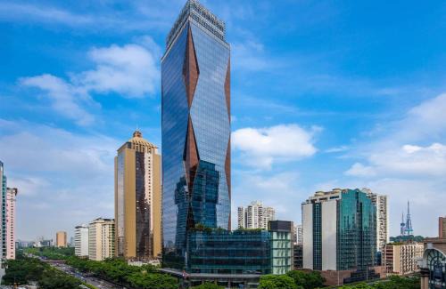 Yuexiu Hotel | Experience DoubleTree by Hilton Guangzhou with Shuttle Service
