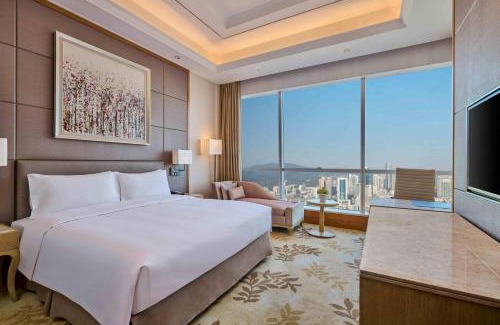 Yuexiu Hotel | Experience DoubleTree by Hilton Guangzhou with Shuttle Service