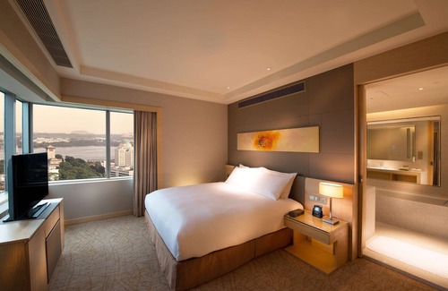 Central District Hotel | Discover DoubleTree by Hilton Johor Bahru - Rated 9/10!