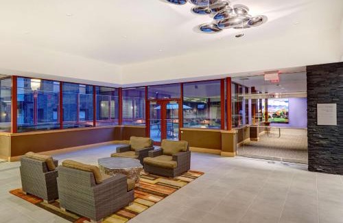 Gayborhood Hotel | Experience Comfort at DoubleTree by Hilton Philadelphia Center