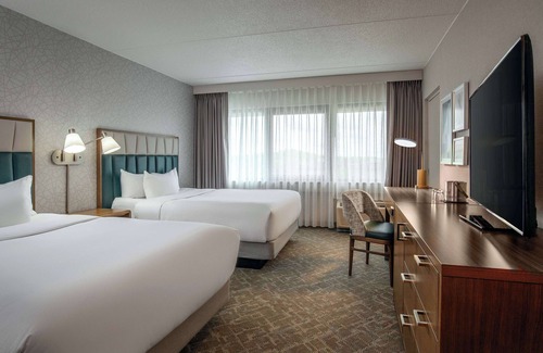 Westborough Hotel | Enjoy Family-Friendly Stays at DoubleTree by Hilton Boston