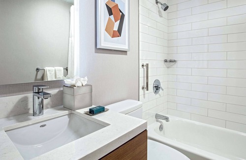 Westborough Hotel | Enjoy Family-Friendly Stays at DoubleTree by Hilton Boston