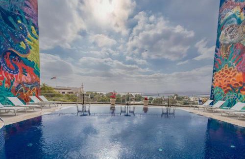 Aqaba Hotel | Elegant Oceanfront DoubleTree by Hilton Hotel Aqaba