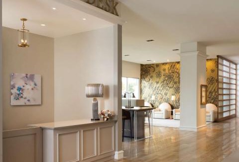 Dallas Hotel | Stylish DoubleTree by Hilton Dallas - Love Field Awaits You