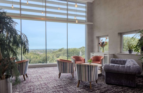 Claverham Hotel | Discover DoubleTree by Hilton Bristol South - Cadbury House
