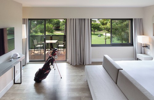Islantilla Resort | Relaxing DoubleTree by Hilton Islantilla Beach Golf Resort