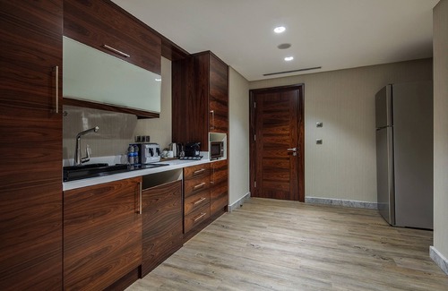 Zeytinburnu Hotel | Indulge at DoubleTree by Hilton Istanbul Topkapi Hotel