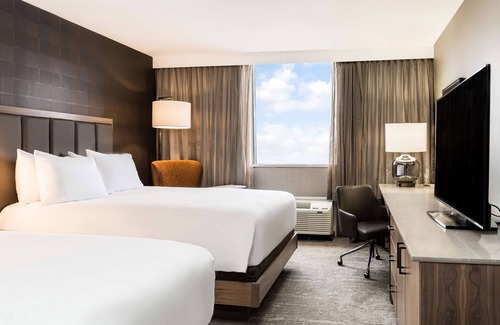 Rosemount Hotel | Experience Comfort at DoubleTree by Hilton Kitchener