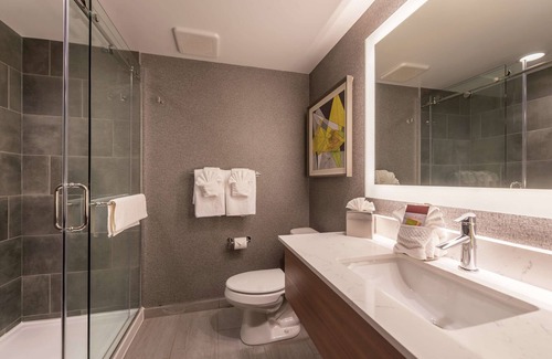 Lafayette Hotel | Unforgettable Stay at Doubletree by Hilton Lafayette East