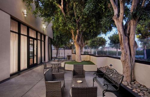 Norwalk Hotel | Relax at DoubleTree by Hilton Los Angeles Norwalk
