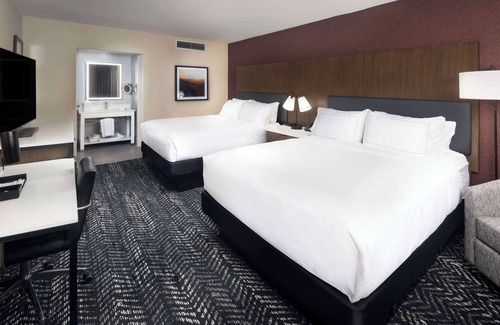Manhattan Hotel | Comfortable Stay at Four Points by Sheraton Manhattan