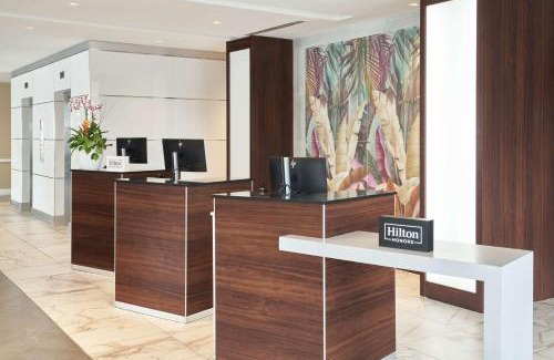 West Little River Hotel | Relax at DoubleTree by Hilton Miami North I-95 with Pool
