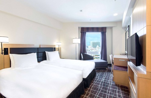 Higashimachi Hotel | Eco-Friendly DoubleTree by Hilton Hotel Naha with Breakfast