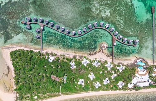 Noumea Resort | Relax at DoubleTree by Hilton Noumea Ilot Maitre Resort