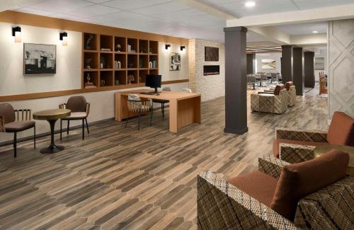 Salem Hotel | Discover DoubleTree by Hilton North Salem, 4-Star Comfort