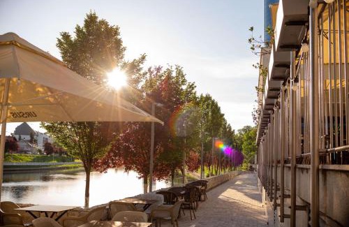 Oradea Hotel | Relax at DoubleTree by Hilton Oradea - 4-Star Spa Retreat