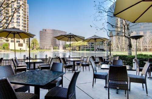 Santa Ana Hotel | Discover DoubleTree by Hilton: Comfort Near Orange County