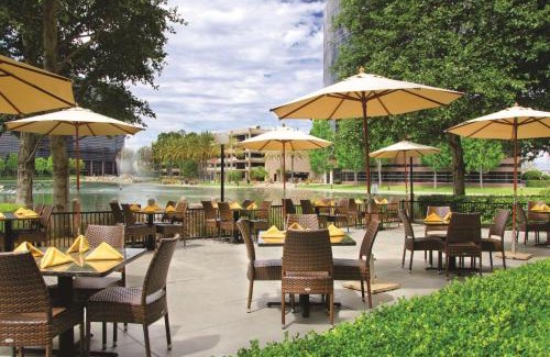 Santa Ana Hotel | Discover DoubleTree by Hilton: Comfort Near Orange County