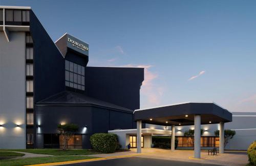 North Chesterfield Hotel | Relax at DoubleTree by Hilton Richmond - Midlothian