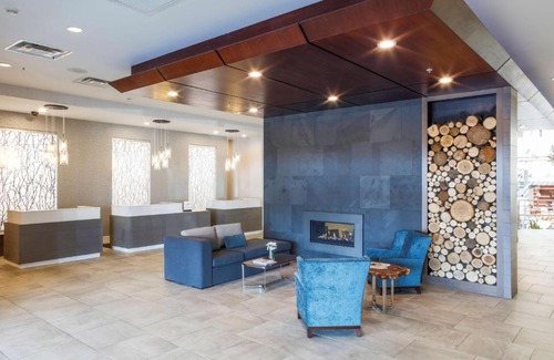 Rochester Hotel | Relax at DoubleTree by Hilton Rochester with Ocean Views