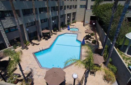 Montebello Hotel | Explore DoubleTree by Hilton Rosemead with Oceanfront Views