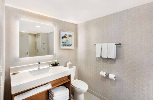 Wetmore Hotel | Inviting DoubleTree by Hilton San Antonio Northwest Hotel