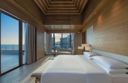Chengqu District Resort | Discover DoubleTree by Hilton Shanwei: Family-Friendly Retreat