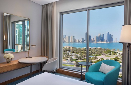 Al Majaz Hotel | Exceptional DoubleTree by Hilton Sharjah with Ocean View