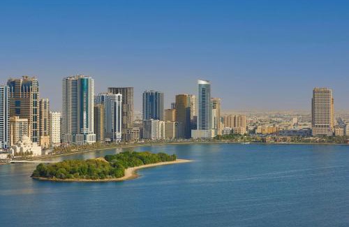 Al Majaz Hotel | Experience Oceanfront Relaxation at DoubleTree by Hilton Sharjah