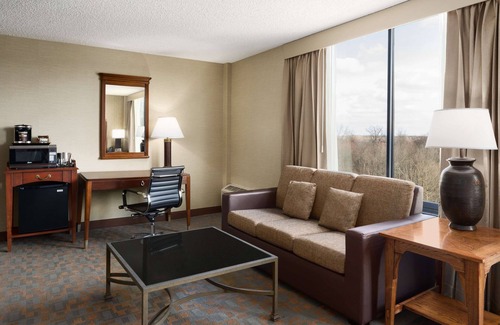 Somerset Hotel | Inviting Doubletree by Hilton Somerset Hotel & Conference Center
