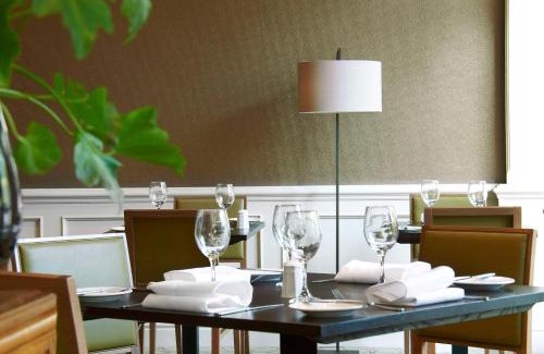 Southampton Hotel | Family-Friendly DoubleTree by Hilton Southampton Awaits