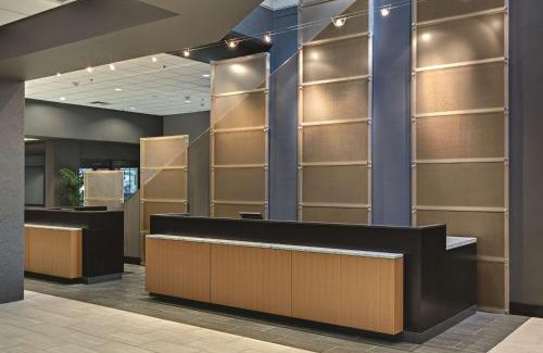 Core Hotel | Discover DoubleTree by Hilton St Paul Downtown with Pool