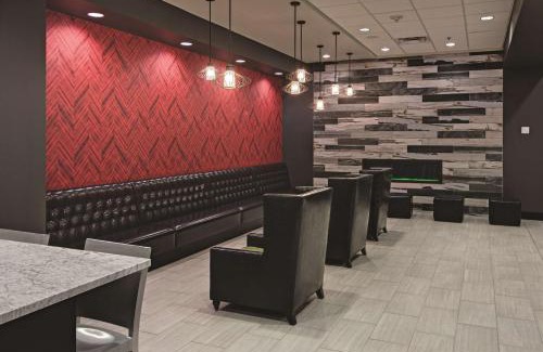 Core Hotel | Discover DoubleTree by Hilton St Paul Downtown with Pool