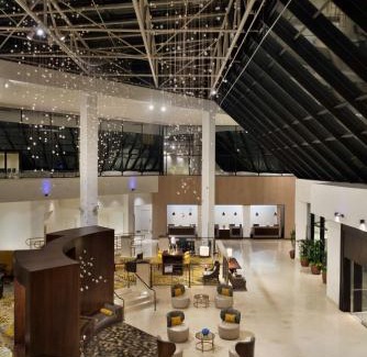 Stamford Hotel | Discover Hilton Stamford Hotel & Executive Meeting Center