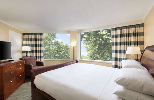 Stamford Hotel | Hilton Stamford Hotel with Pool, Spa & Meeting Center