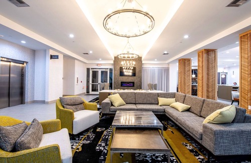 Sulphur Hotel | Ideal Getaway at DoubleTree by Hilton Sulphur Lake Charles