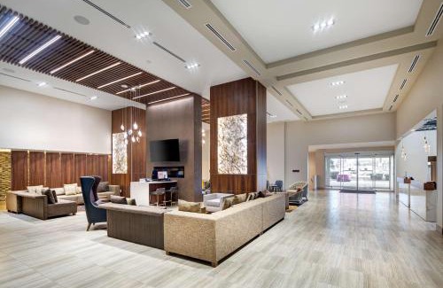 Northeast Mississauga Hotel | Discover Doubletree by Hilton Toronto Airport - Family-Friendly Stay